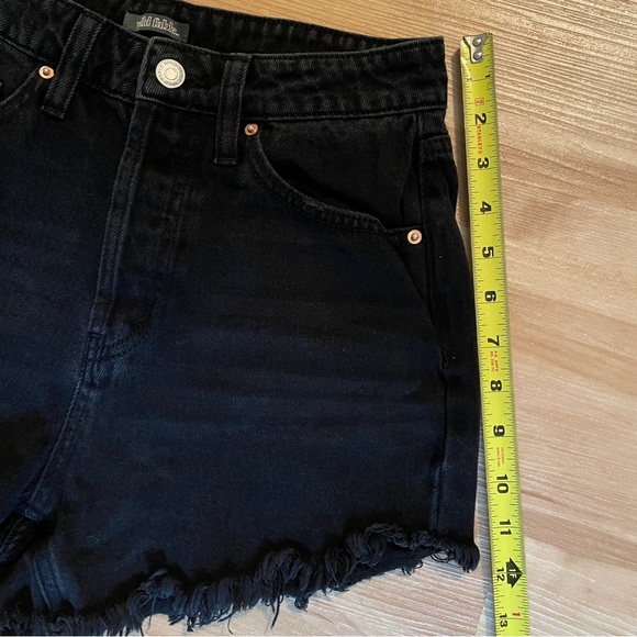 Wild Fable Highest Rise Black Cut Off Shorts Size 2 Denim Distressed Accents - Picture 9 of 9